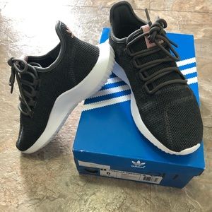 Adidas Tubular Shadow.    Size 6